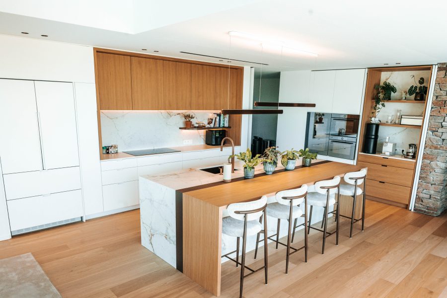 Plan de travail et îlot en Neolith Abu Dhabi White